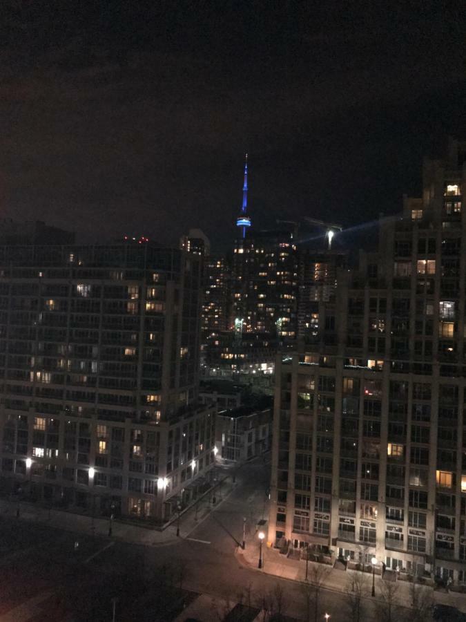 Toronto Downtown 2 Bedroom Families Only Sleeps 5 Exterior photo